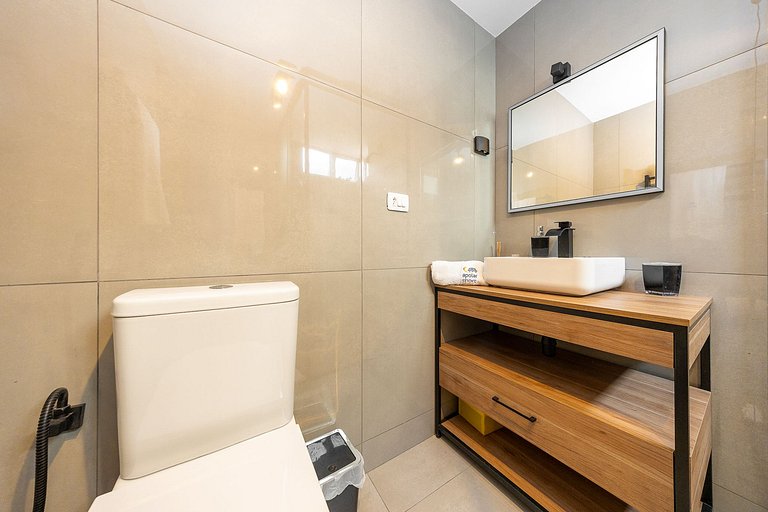 Lindo apartamento 2 quartos no Bairro Cabral em de Curitiba.