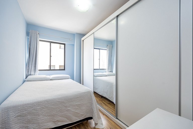 Apartamento 2 quartos finamente decorado em Curitiba, até 4