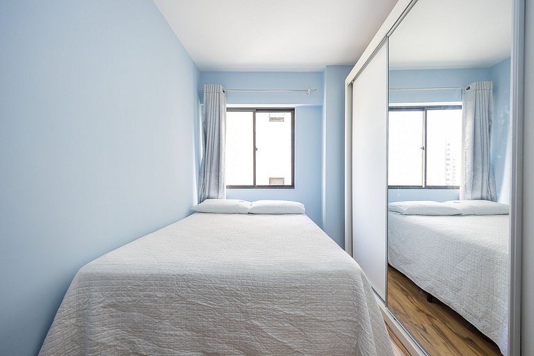 Apartamento 2 quartos finamente decorado em Curitiba, até 4