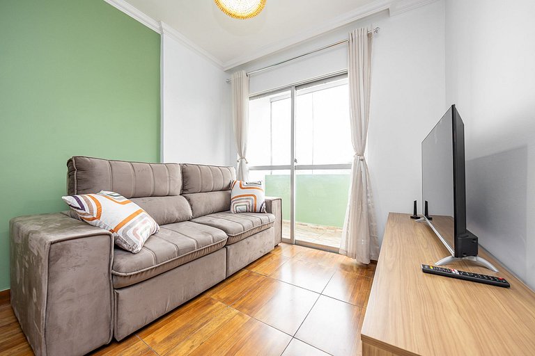 Studio finamente decorado em Curitiba, até 2 pessoas.