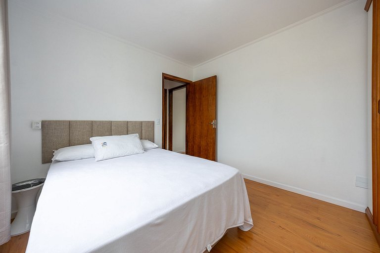 Lindo apartamento 2 quartos no Bairro Agua verde em Curitiba