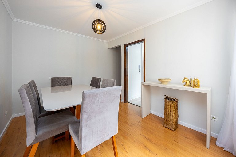 Lindo apartamento 2 quartos no Bairro Agua verde em Curitiba