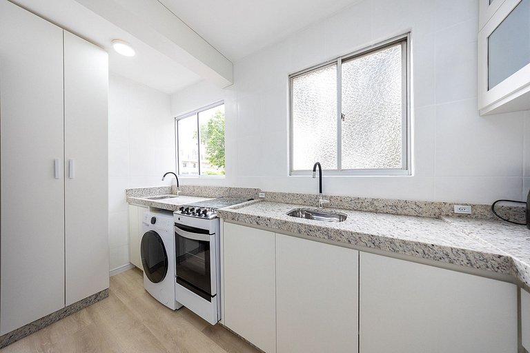 Lindo apartamento 2 quartos no Bairro Agua verde em Curitiba