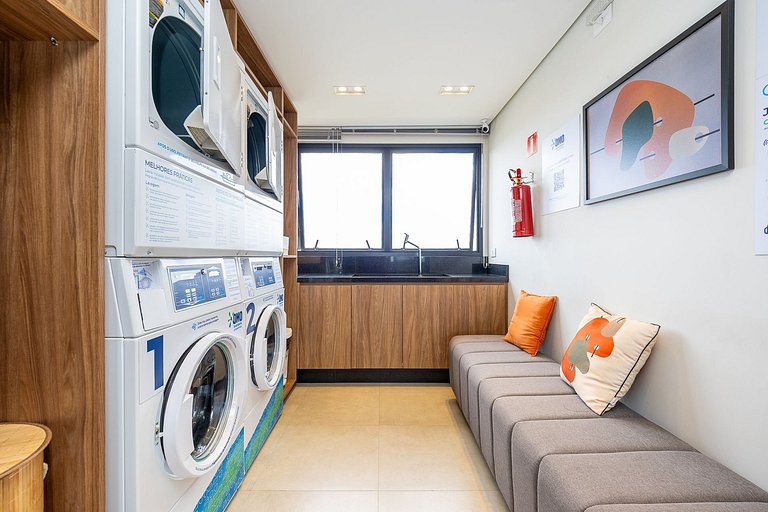 Lindo studio um quarto na região do rebouças em Curitiba