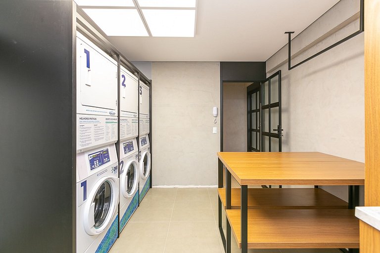 Studio finamente decorado no Centro de Curitiba, até 2 pesso