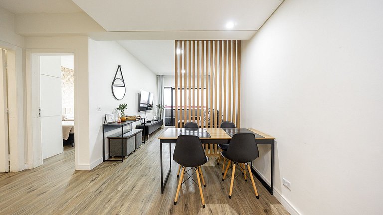 Studio totalmente mobiliado, localizado no 18º andar, em exc