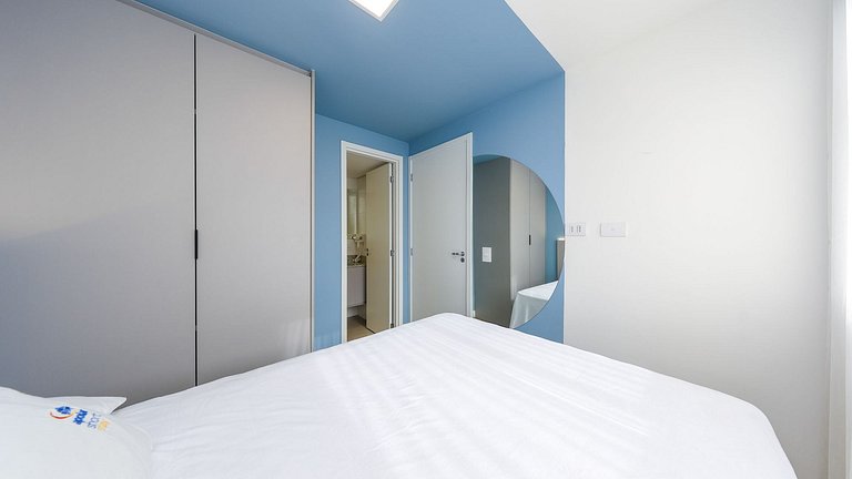 Studio totalmente mobiliado, no 2º andar, em excelente local