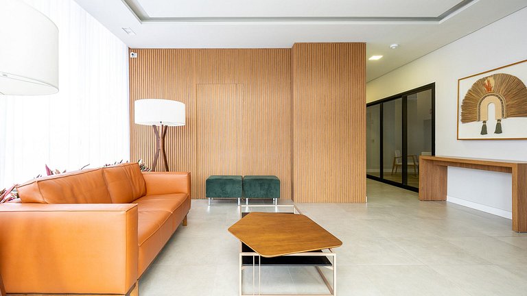 Studio totalmente mobiliado, no 2º andar, em excelente local