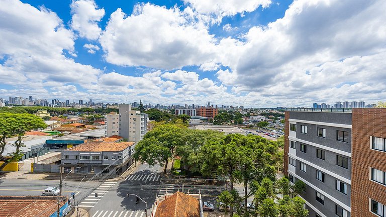 Studio totalmente mobiliado, no 2º andar, em excelente local