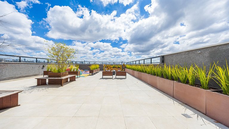 Studio totalmente mobiliado, no 2º andar, em excelente local