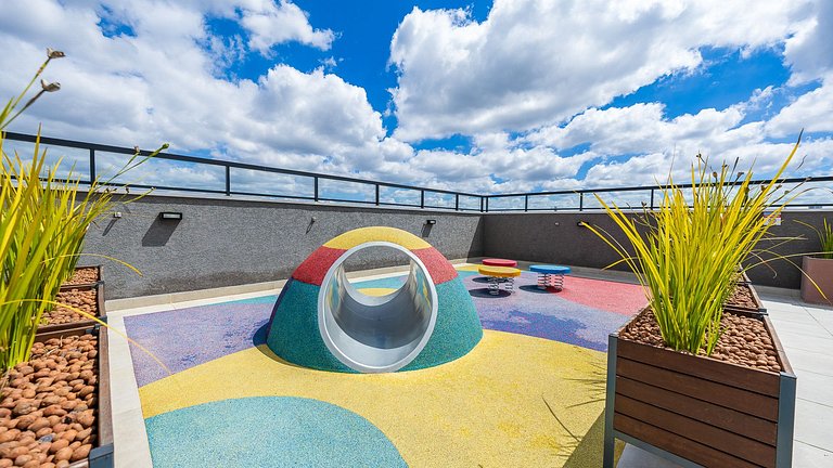 Studio totalmente mobiliado, no 2º andar, em excelente local