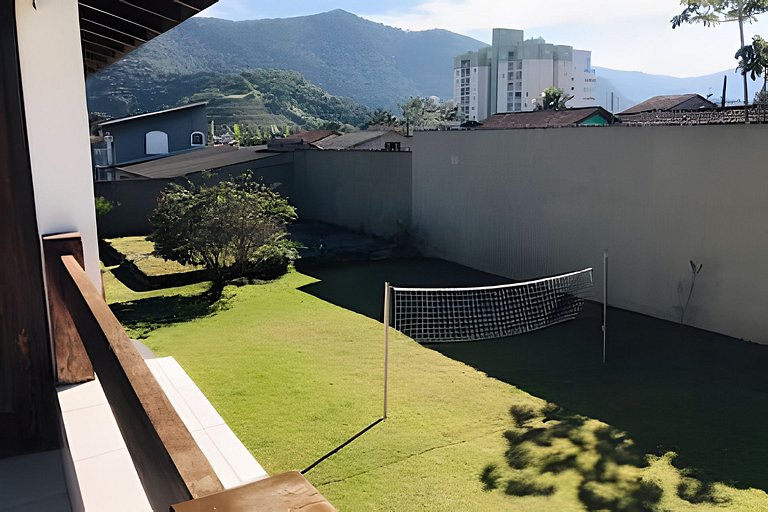 Casa com piscina na praia - 300m da praia