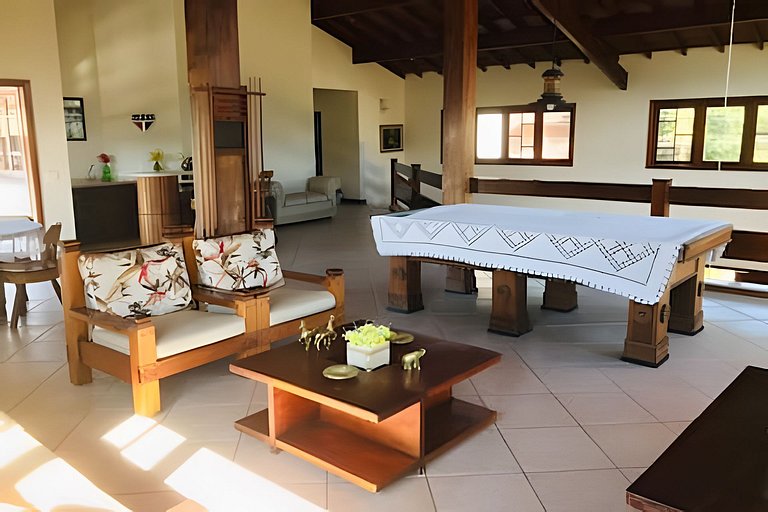 Casa com piscina na praia - 300m da praia