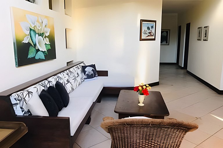 Casa com piscina na praia - 300m da praia