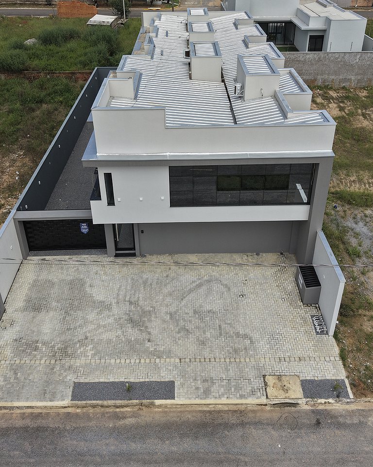 Apartamento totalmente mobiliado!