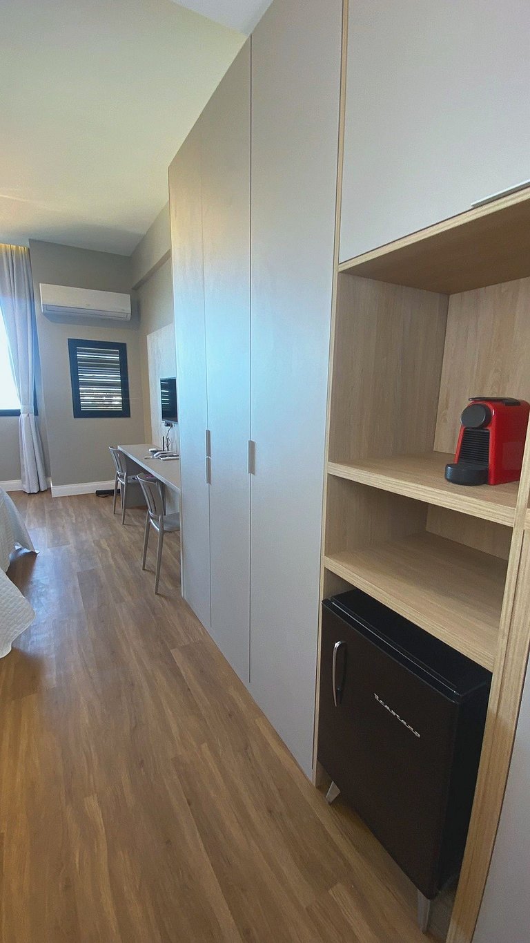 Studio Mar na Janela | Acorde com vista para o mar